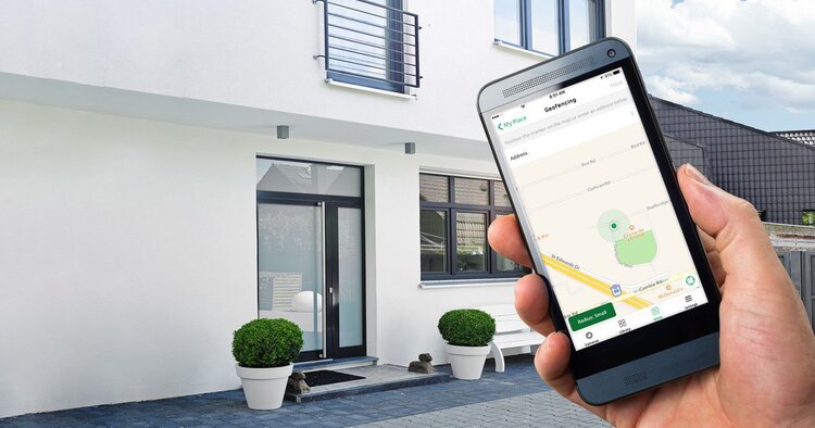 smart home geofencing app 